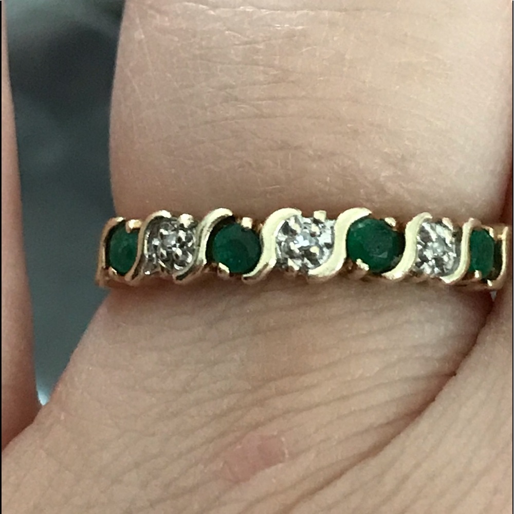 Emerald & Diamond Ring